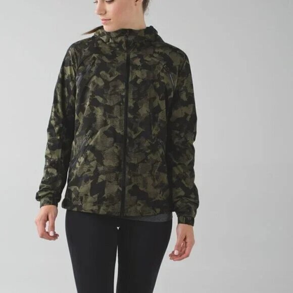 lululemon athletica Jackets & Blazers - Lululemon Rise & Shine Camouflage Rain Jacket Sz 4